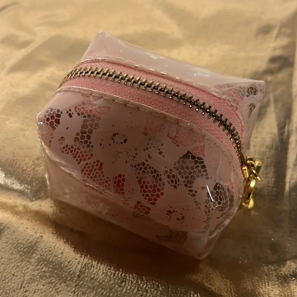 New Minimergency Kit for Brides - Picture 3 of 6